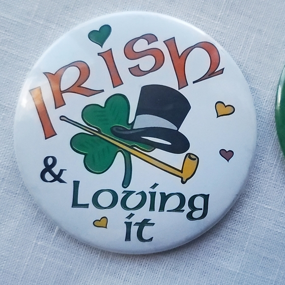 SET (6) Irish Shamrock St. Patrick's Large Buttons - Picture 6 of 10